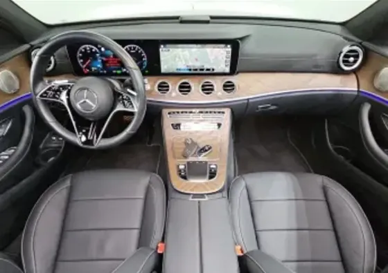 Mercedes E 2L 202 თბილისი