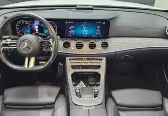 Mercedes E 2L 202 თბილისი