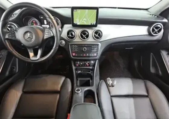 Mercedes GLA 2.2L 2017 Тбилиси