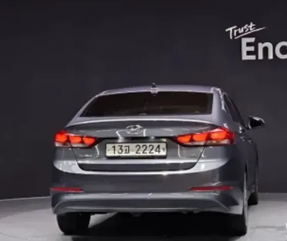 Hyundai Elantra 2018 თბილისი
