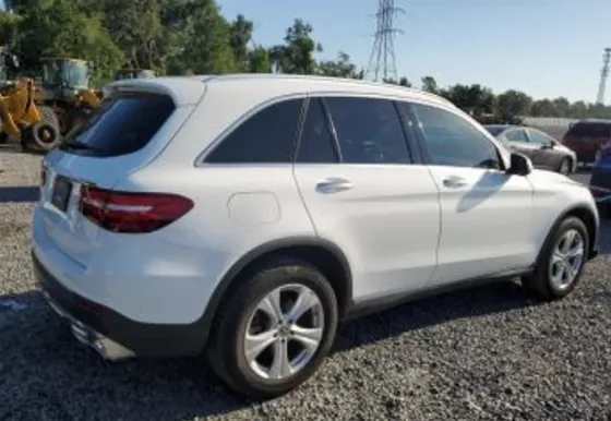 Mercedes C 2L 2018 Тбилиси