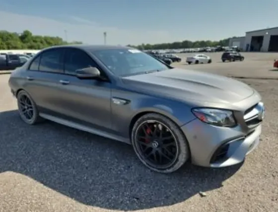 Mercedes E 4L 2018 თბილისი