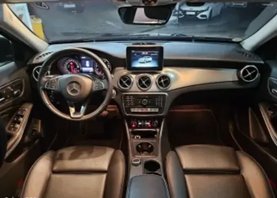Mercedes GLA 2L 2018 Тбилиси