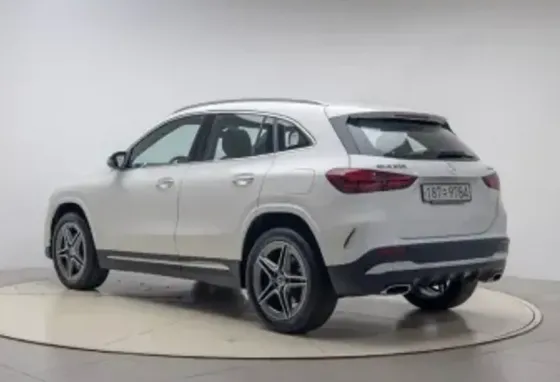 Mercedes GLA 2L 2025 Тбилиси