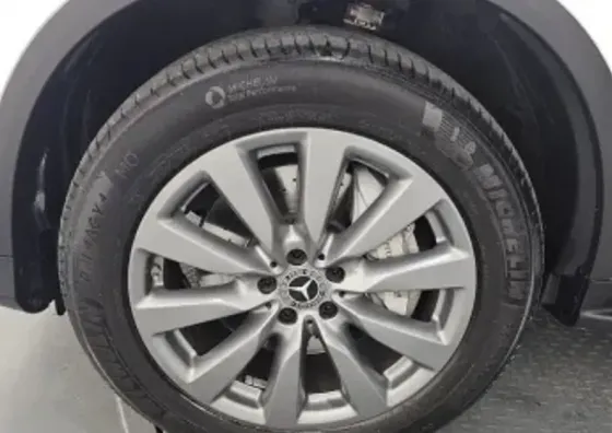 Mercedes GLC 2L 2019 Тбилиси