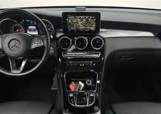 Mercedes GLC 2L 2019 Тбилиси