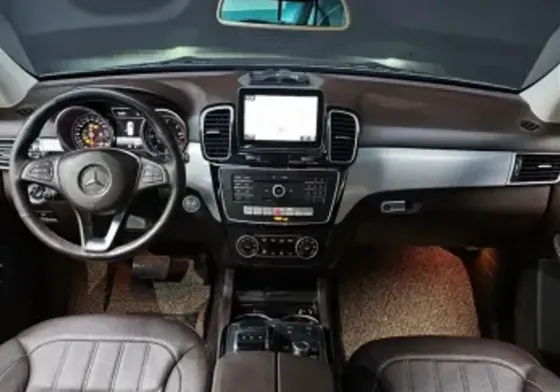 Mercedes GLE 3L 2018 Тбилиси
