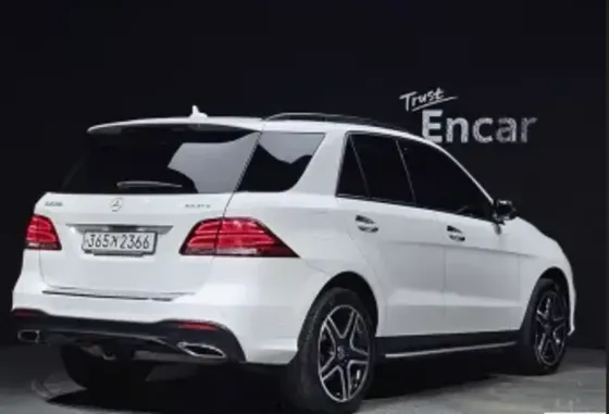 Mercedes GLE 3.5L 2018 Тбилиси