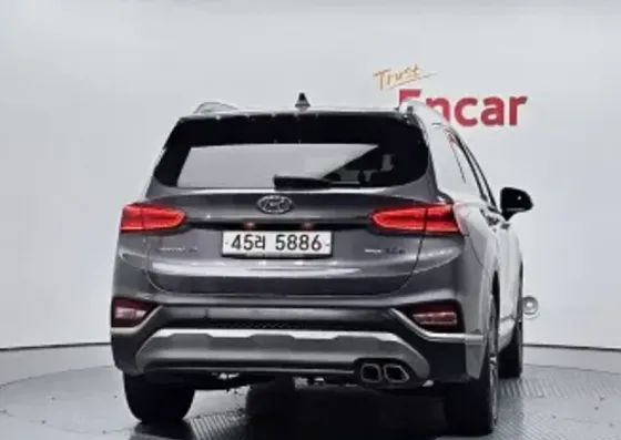 Hyundai Santa Fe 2019 თბილისი