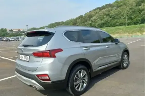 Hyundai Santa Fe 2019 თბილისი