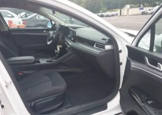 Kia K5 2023 Тбилиси