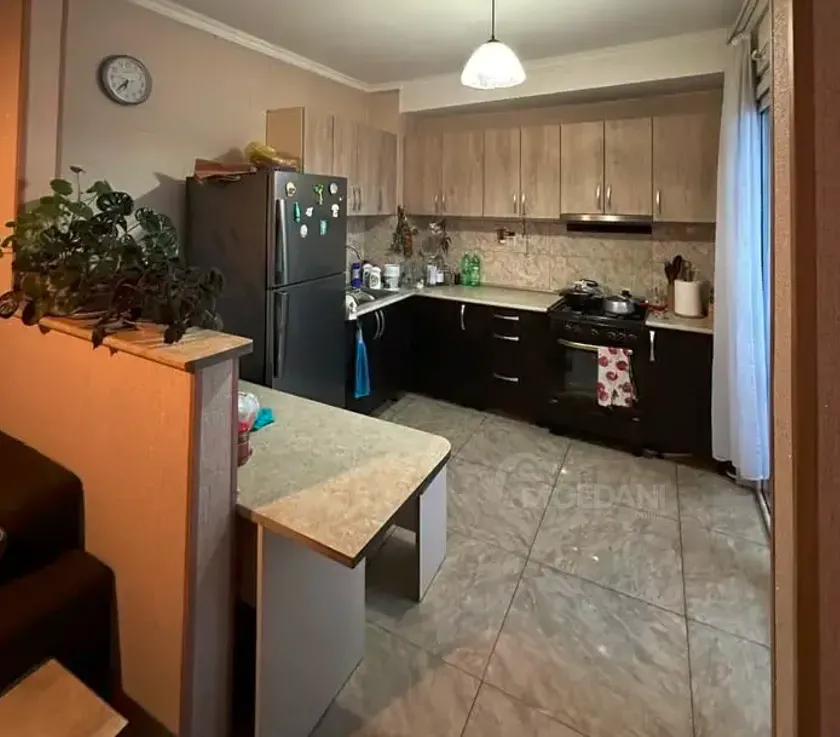 იყიდება 3 ოთახიანი ბინას 80მ² 13/13 სართ თბილისი - photo 9