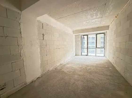 იყიდება 2 ოთახიანი ბინას 63მ² 6/12 სართ თბილისი