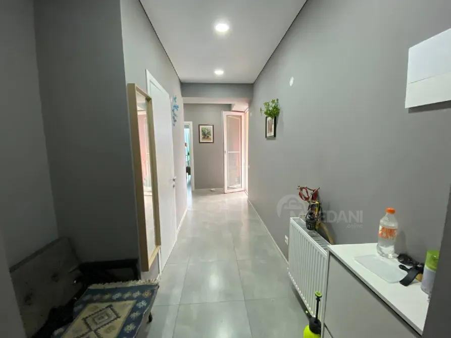 იყიდება 2 ოთახიანი ბინას 76მ² 6/10 სართ ქობულეთი - photo 7