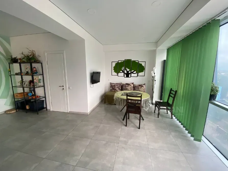 იყიდება 2 ოთახიანი ბინას 76მ² 6/10 სართ ქობულეთი - photo 4