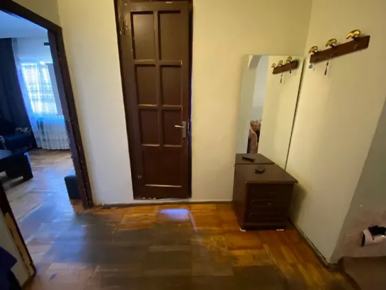 Продам 3-комн. квартиру 54м² 3/9 эт. Кобулети