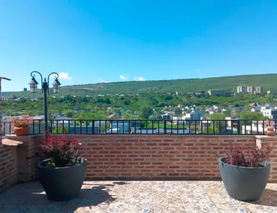 იყიდება 3 ოთახიანი ბინას 121მ² 6/6 სართ თბილისი