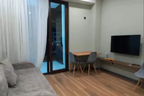 იყიდება 2 ოთახიანი ბინას 43მ² 2/5 სართ თბილისი