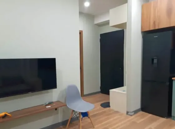 იყიდება 2 ოთახიანი ბინას 43მ² 2/5 სართ თბილისი