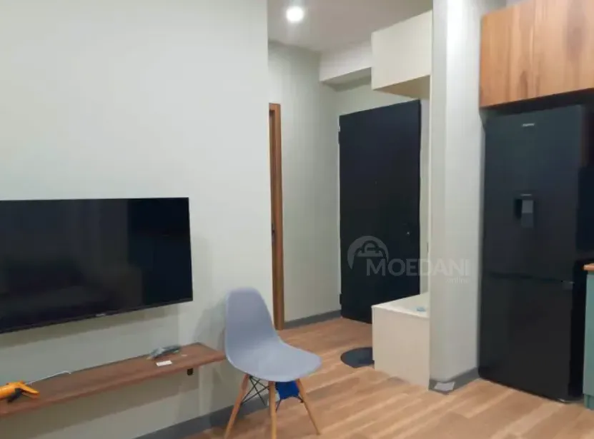 Продам 2-комн. квартиру 43м² 2/5 эт. Тбилиси - изображение 2