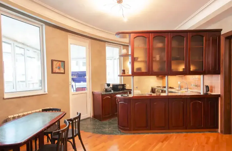 Продам 6-комн. квартиру 364м² 12/12 эт. Тбилиси - изображение 9