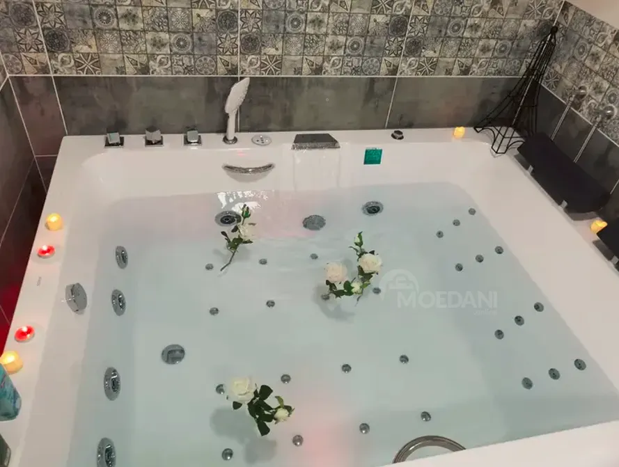 ქირავდება 3 ოთახიანი ბინა დღიურად თბილისში  85მ² 15/23 სართ თბილისი - photo 15