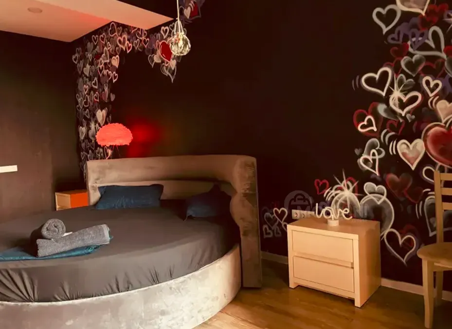 ქირავდება 3 ოთახიანი ბინა დღიურად თბილისში  85მ² 15/23 სართ თბილისი - photo 12