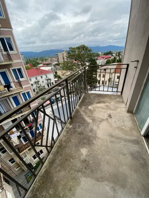 იყიდება 2 ოთახიანი ბინას 50.4მ² 6/10 სართ ქობულეთი - photo 9