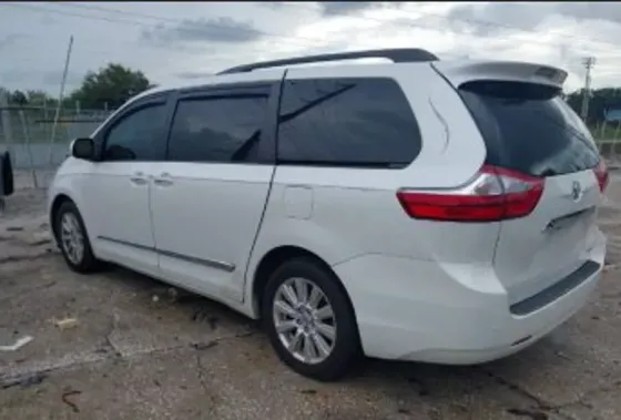 Toyota Sienna 3.5L 2017 Тбилиси