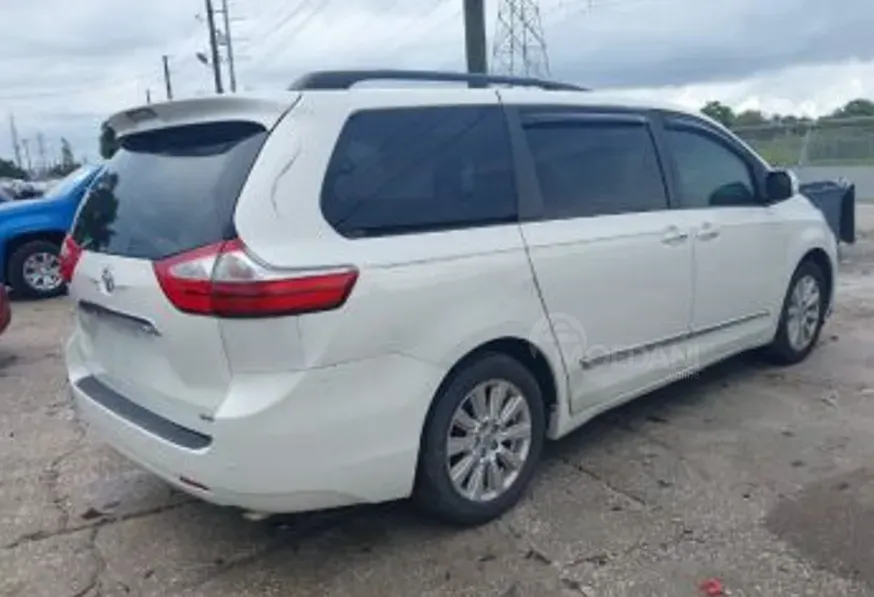 Toyota Sienna 3.5L 2017 Тбилиси - изображение 4