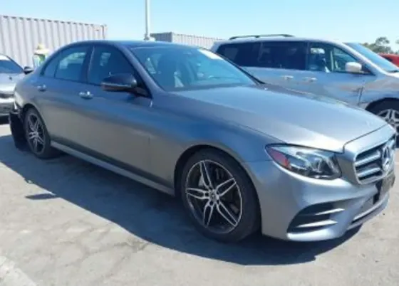 Mercedes E 2L 202 თბილისი