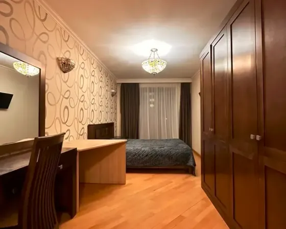 Сдам 3-комн. квартиру 120м² 6/9 эт. Тбилиси