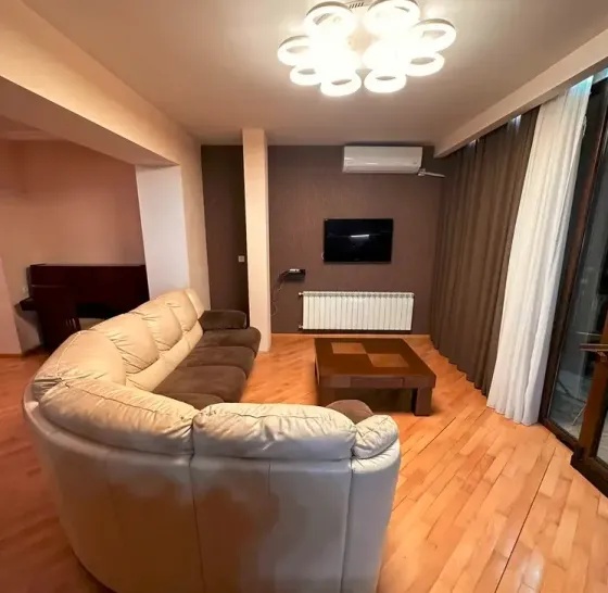 Сдам 3-комн. квартиру 120м² 6/9 эт. Тбилиси