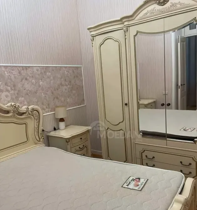 ქირავდება 2 ოთახიანი ბინა 70მ² 2/3 სართ თბილისი - photo 1