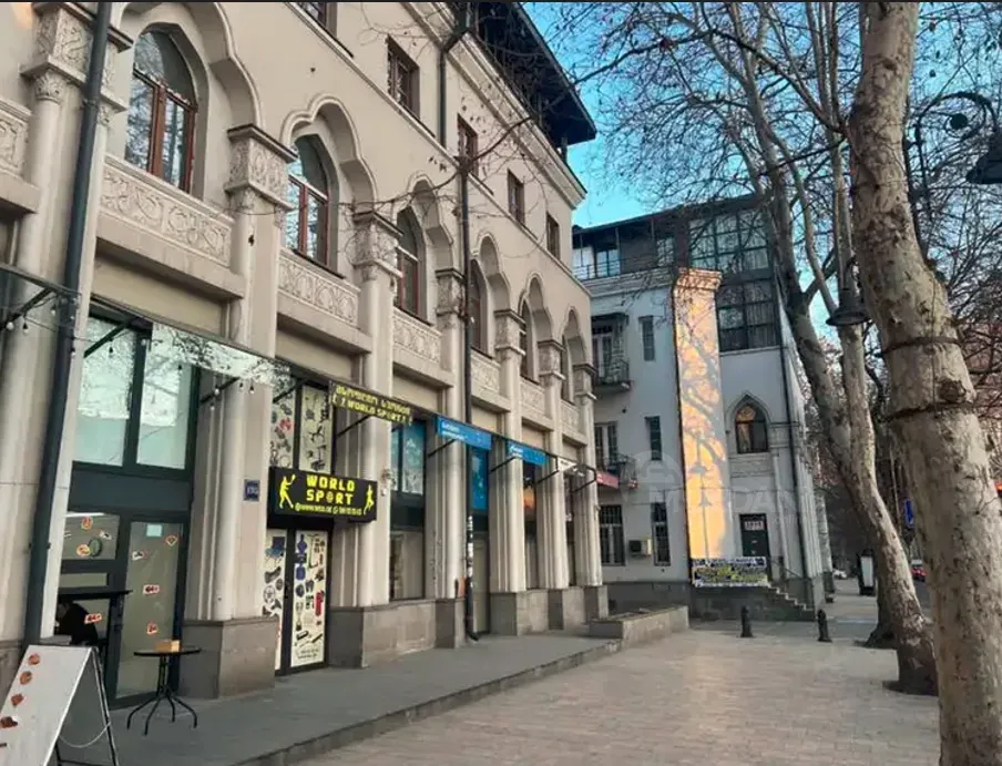 ქირავდება 2 ოთახიანი ბინა 70მ² 2/3 სართ თბილისი - photo 2