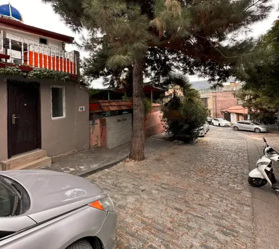 Universal commercial space for rent in Avlabari Tbilisi