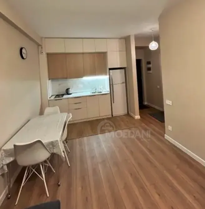 ქირავდება 2 ოთახიანი ბინა 45მ² 8/18 სართ თბილისი - photo 2