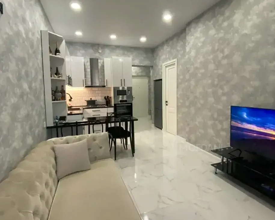 Сдам 2-комн. квартиру 50м² 2/8 эт. Тбилиси - изображение 1