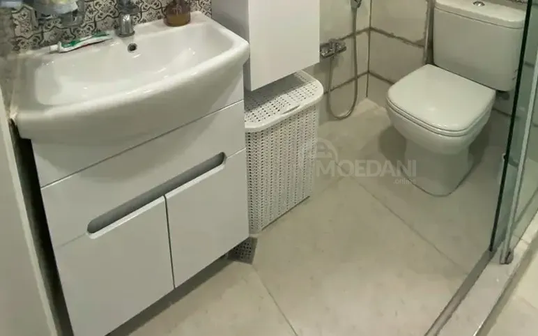 Сдам 2-комн. квартиру 50м² 2/8 эт. Тбилиси - изображение 7