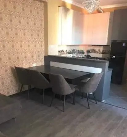 Сдам 4-комн. квартиру 100м² 7/8 эт. Тбилиси