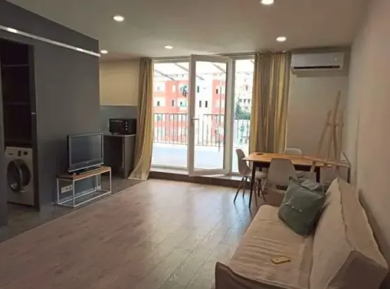 Сдам 2-комн. квартиру 65м² 5/5 эт. Тбилиси