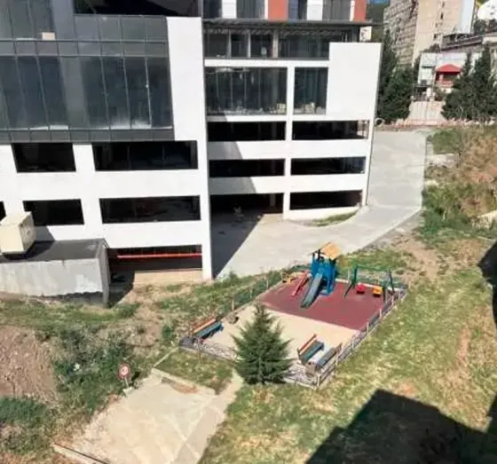 Сдам 2-комн. квартиру 45м² 5/5 эт. Тбилиси