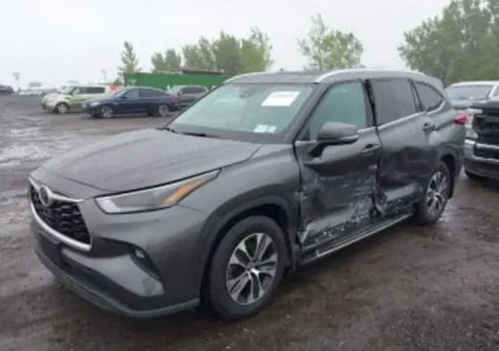 Toyota Highlander 3.5L 2022 თბილისი