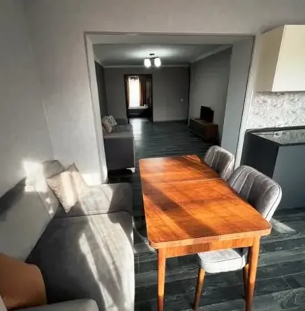 Сдам 3-комн. квартиру 70м² 8/8 эт. Тбилиси