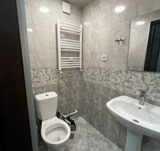 Сдам 3-комн. квартиру 70м² 8/8 эт. Тбилиси