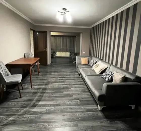 Сдам 3-комн. квартиру 70м² 8/8 эт. Тбилиси