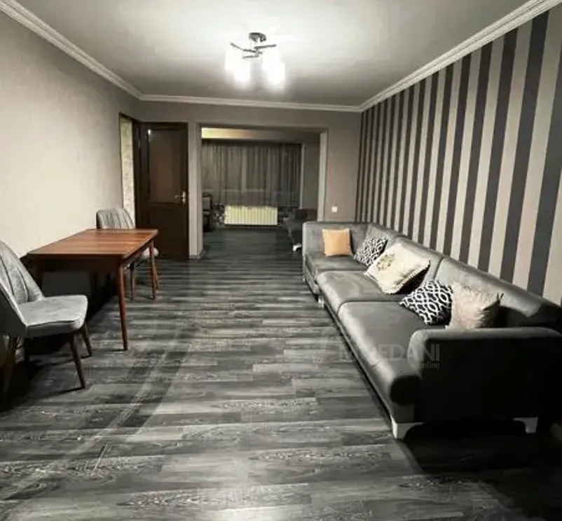 ქირავდება 3 ოთახიანი ბინა 70მ² 8/8 სართ თბილისი - photo 1