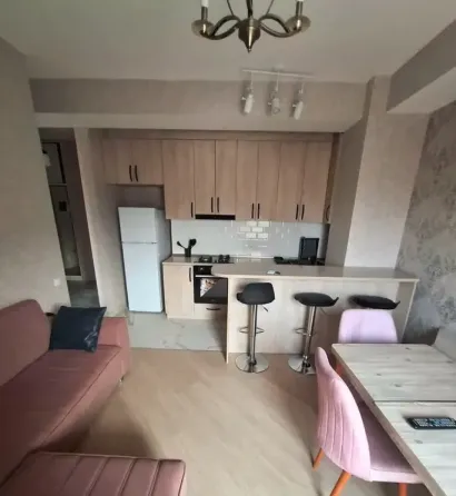 Сдам 3-комн. квартиру 80м² 3/12 эт. Тбилиси