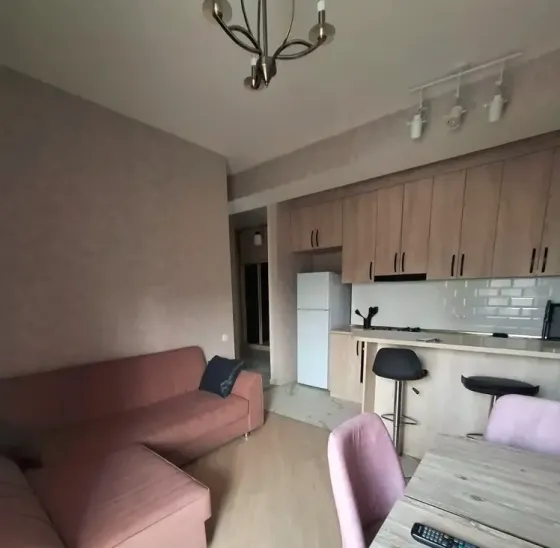 Сдам 3-комн. квартиру 80м² 3/12 эт. Тбилиси