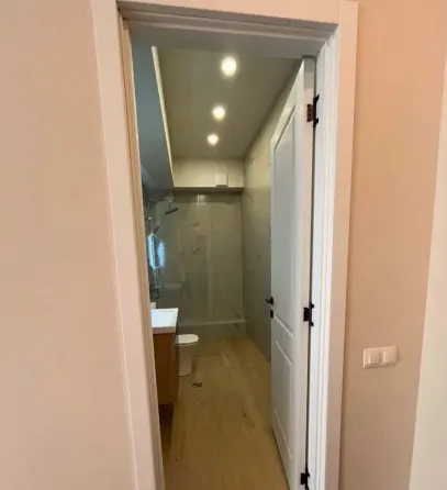 Сдам 2-комн. квартиру 65м² 2/5 эт. Тбилиси